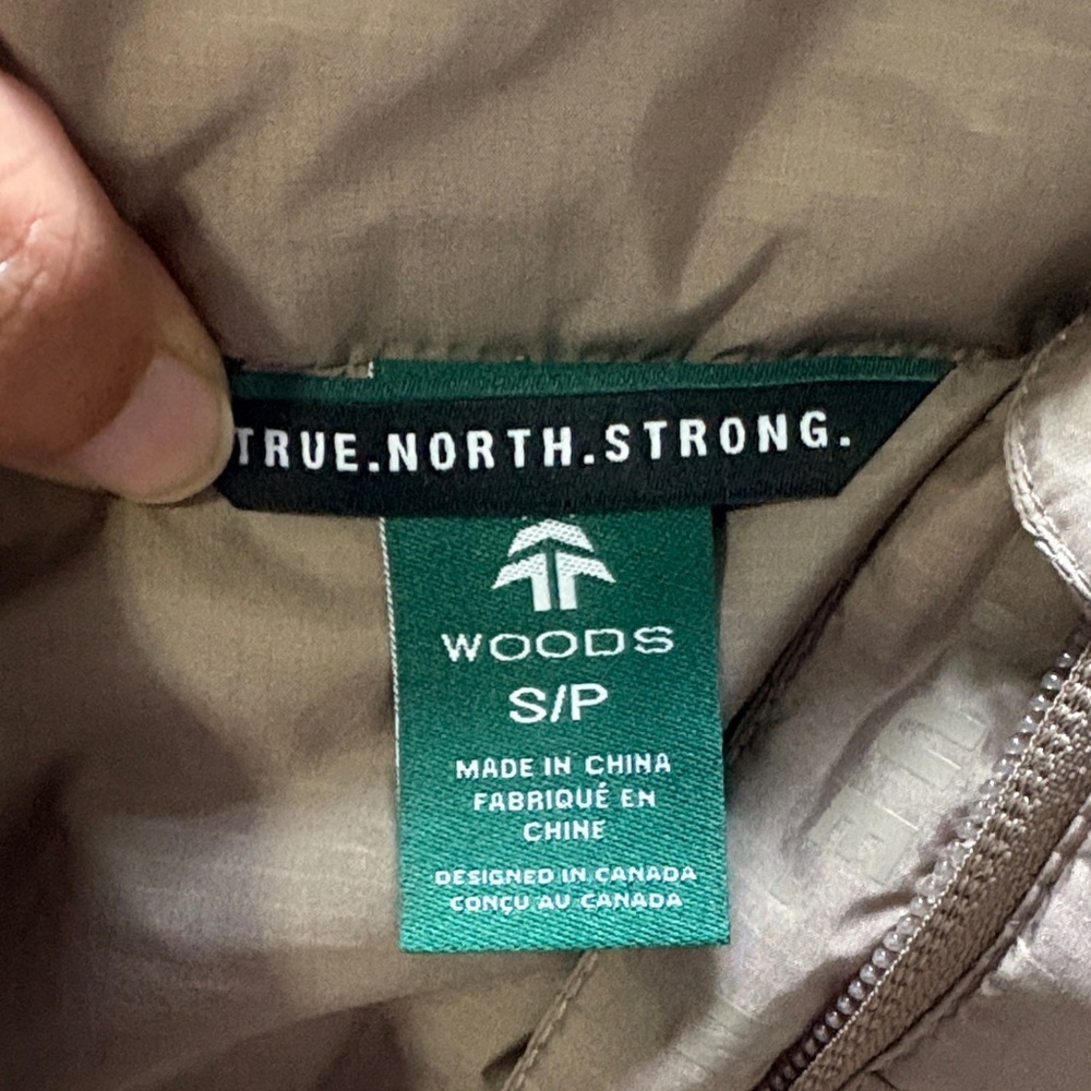 NWOT Woods Women's Bennington II Down Vest - Picture 6 of 9